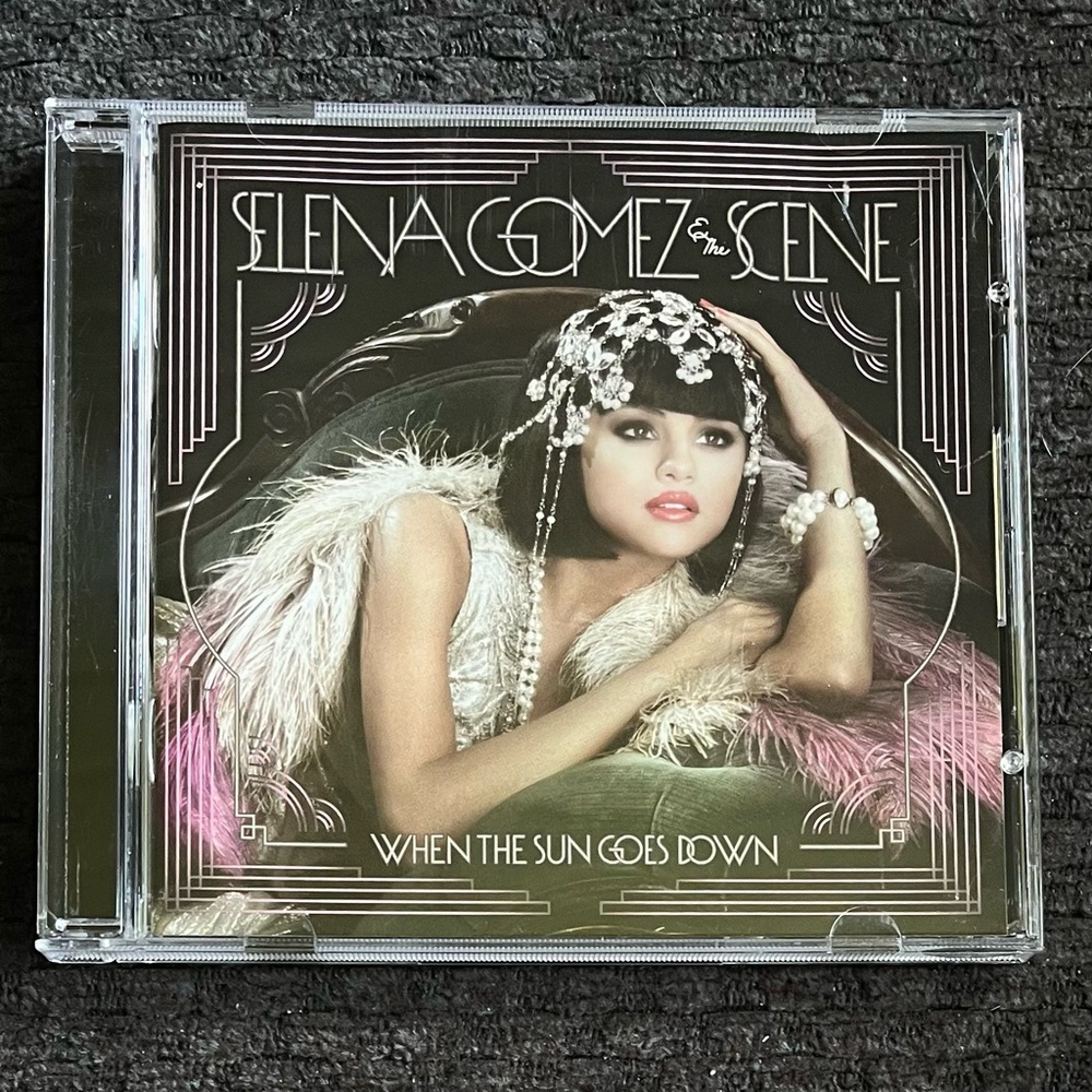 Selena Gomez & the Scene -When the Sun Goes Down- (CD, 2011) Love You Like A Lov
